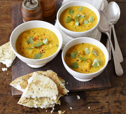 Curried squash, lentil & coconut soup