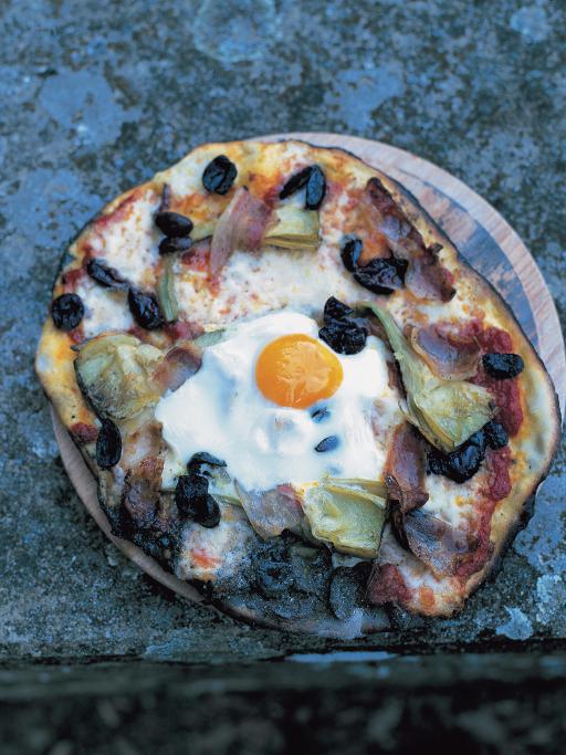 Egg, prosciutto, artichokes, olives, mozzarella, tomato sauce &amp; basil pizza topping
