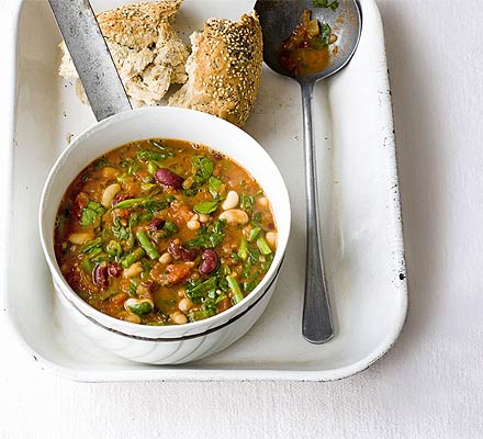 Three bean, tomato & spinach stew
